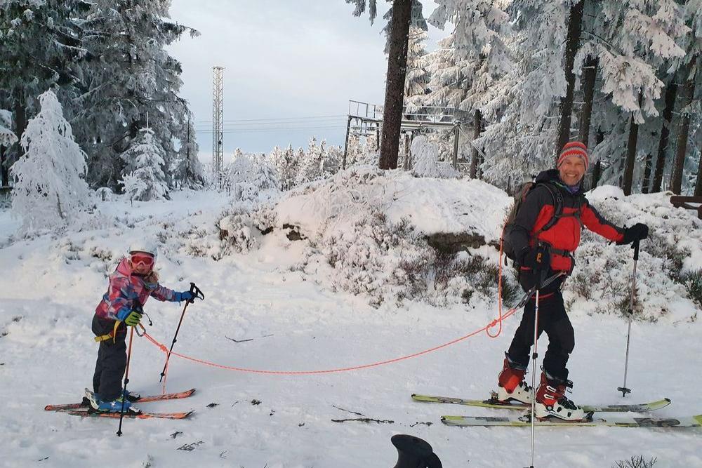 Skitour mit kleinen Kindern Ausrüstungsliste Packliste