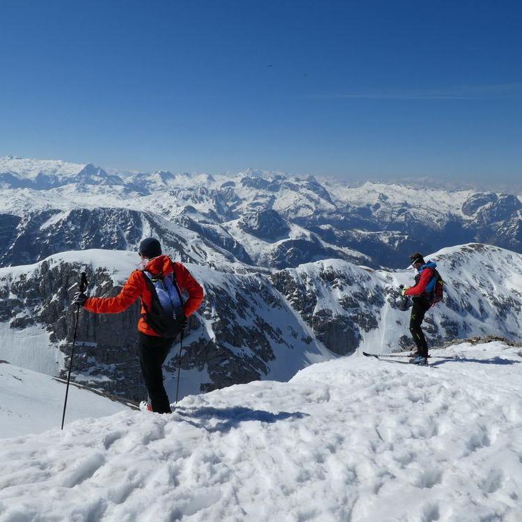 Skitour mit Lawinenausrüstung Ausrüstungsliste Packliste